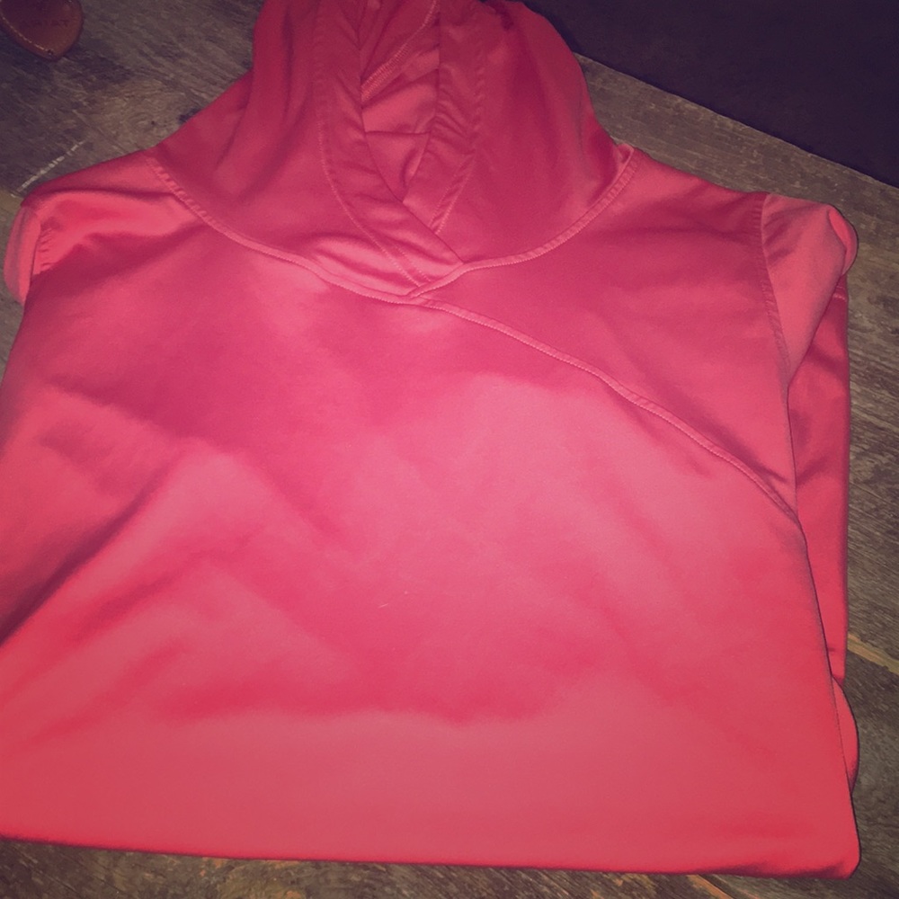 Long sleeve under armor with hood